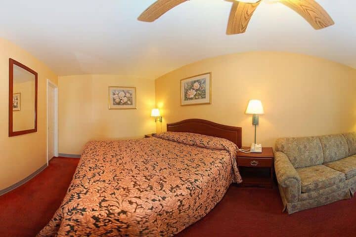 Room 5 of 31